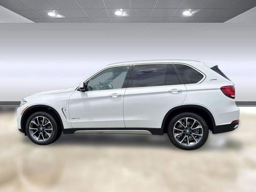White 2018 BMW X5 eDrive xDrive40e
