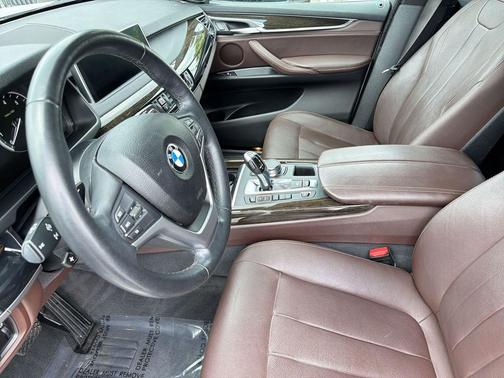 White 2018 BMW X5 eDrive xDrive40e