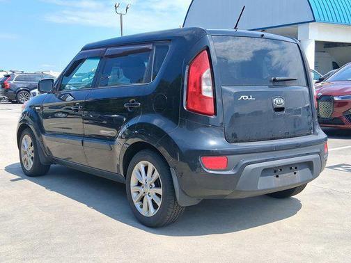 2013 Kia Soul Base