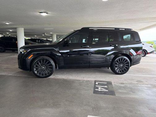Phantom Black 2024 Hyundai SANTA FE Calligraphy