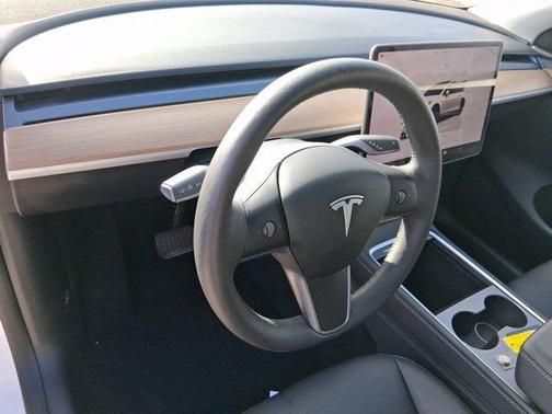2024 Tesla Model Y Long Range Dual Motor All-Wheel Drive