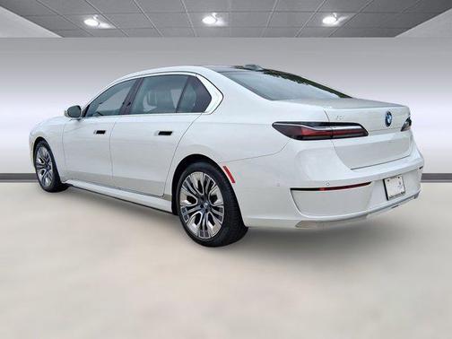 2025 BMW i7 xDrive60