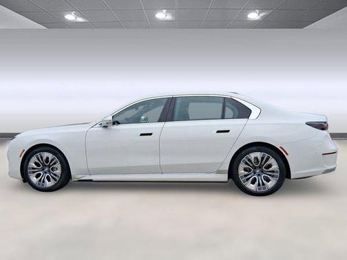 2025 BMW i7 xDrive60