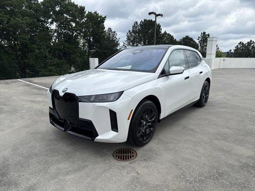 2026 BMW iX xDrive60