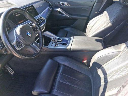 2022 BMW X6 xDrive40i
