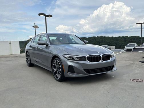 Skyscraper Grey Metallic 2026 BMW 330 330i