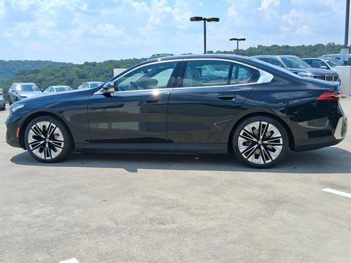 2026 BMW i5 eDrive40