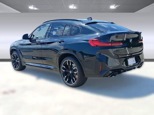 2025 BMW X4 M40i