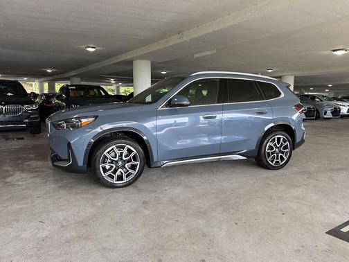 Gray 2025 BMW X1 xDrive28i