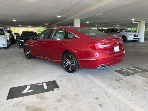 2022 Honda Accord Touring 2.0T