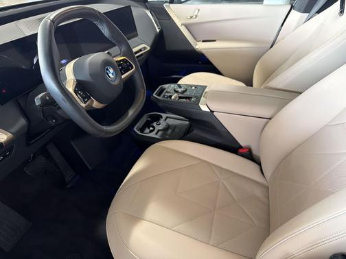 Alpine White 2023 BMW iX xDrive50