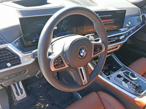 2024 BMW X5 M60i