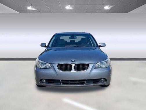 2004 BMW 525 525i