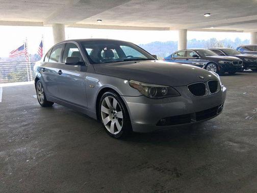 2004 BMW 525 525i