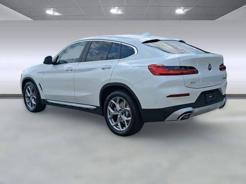 2023 BMW X4 xDrive30i