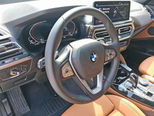 2023 BMW X4 xDrive30i
