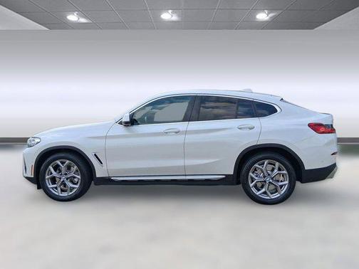 2023 BMW X4 xDrive30i