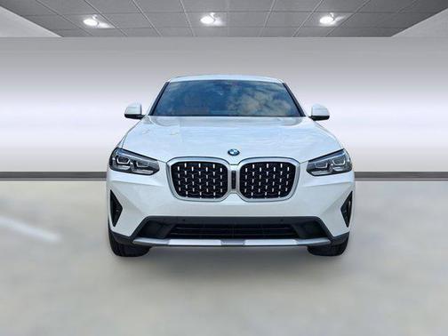 2023 BMW X4 xDrive30i