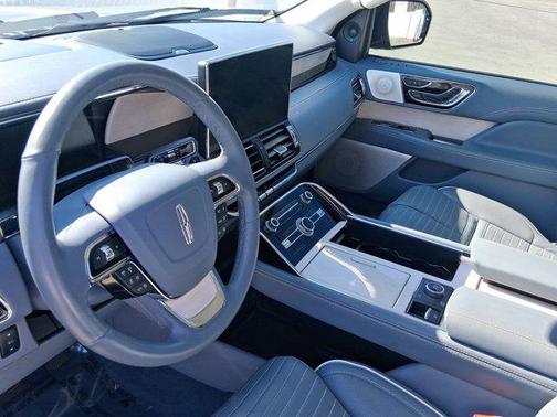 2023 Lincoln Navigator Black Label