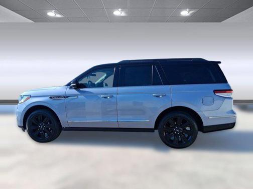 2023 Lincoln Navigator Black Label