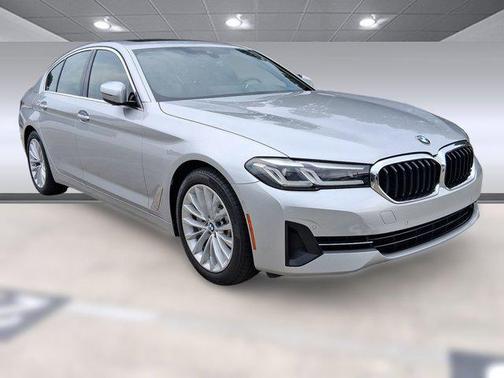 2021 BMW 530 530i