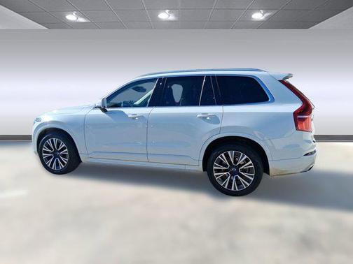 2021 Volvo XC90 T5 Momentum