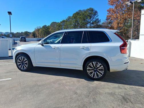 2021 Volvo XC90 T5 Momentum