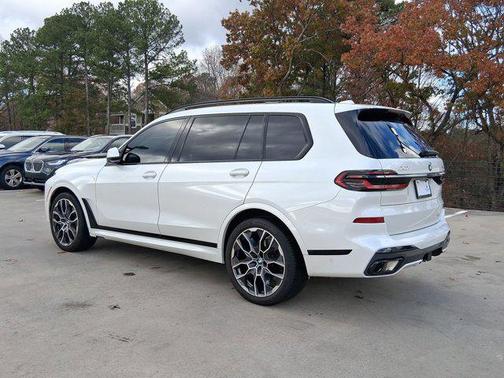 2024 BMW X7 xDrive40i