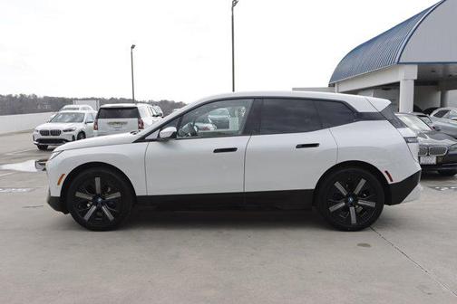 2025 BMW iX xDrive50