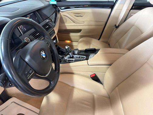 Gold 2015 BMW 528 528i