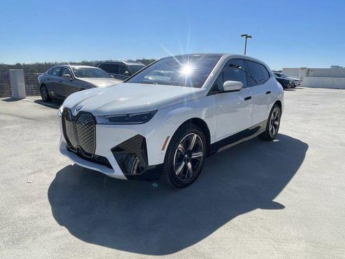 2025 BMW iX xDrive50