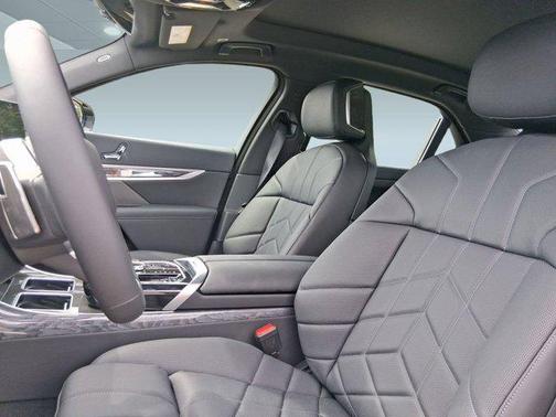 2026 BMW i7 eDrive50