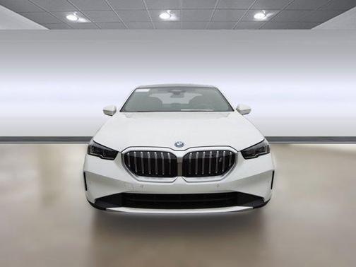 2025 BMW i5 xDrive40