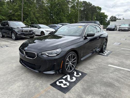 2022 BMW 230 i