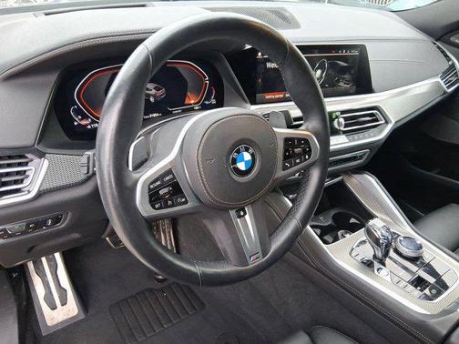 2023 BMW X6 xDrive40i
