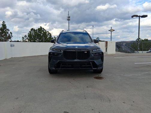 2026 BMW X7 M60i
