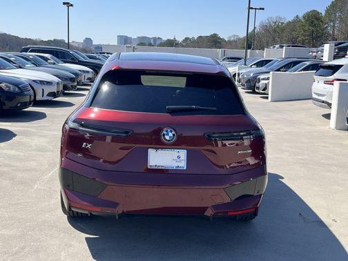 2025 BMW iX xDrive50