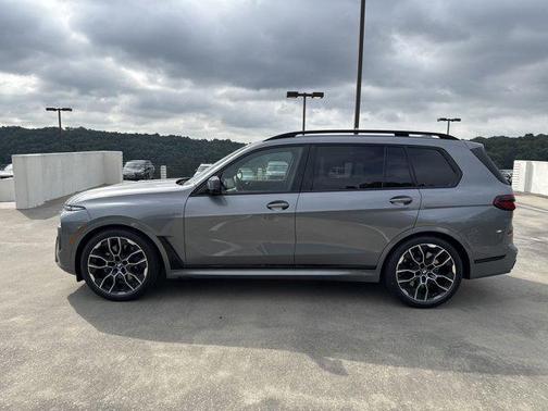 2026 BMW X7 M60i