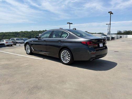 Black 2023 BMW 530 i