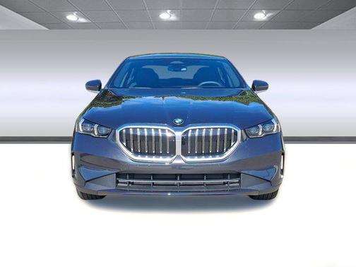 2026 BMW 530 i