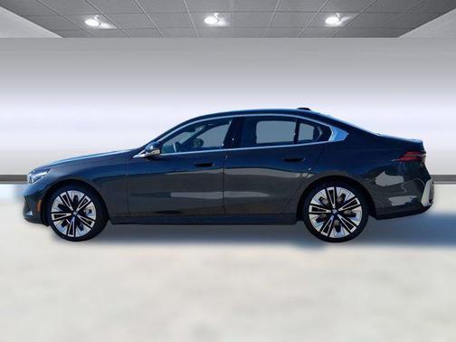 2026 BMW 530 i