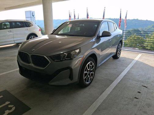2025 BMW X2 xDrive28i