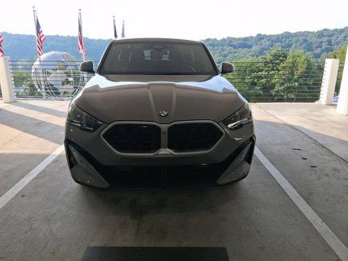2025 BMW X2 xDrive28i