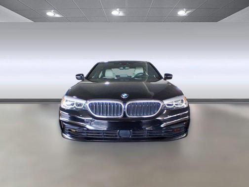 2020 BMW 540 540i