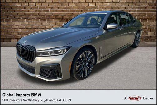 2022 BMW 740 i