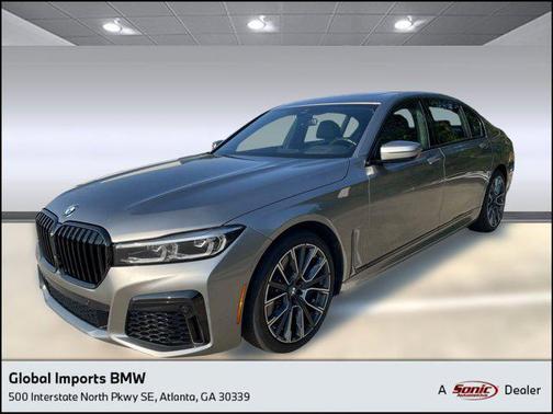 2022 BMW 740 i