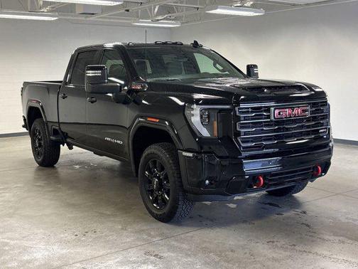 2025 GMC Sierra 2500 AT4