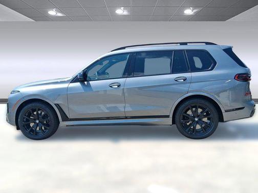 2026 BMW X7 M60i