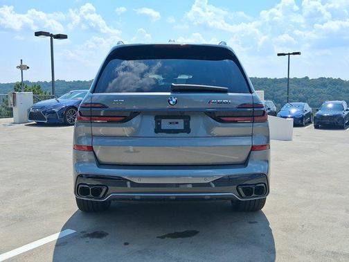2026 BMW X7 M60i