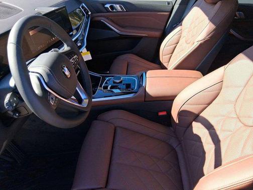 Manhattan Green Metallic 2026 BMW X5 sDrive40i